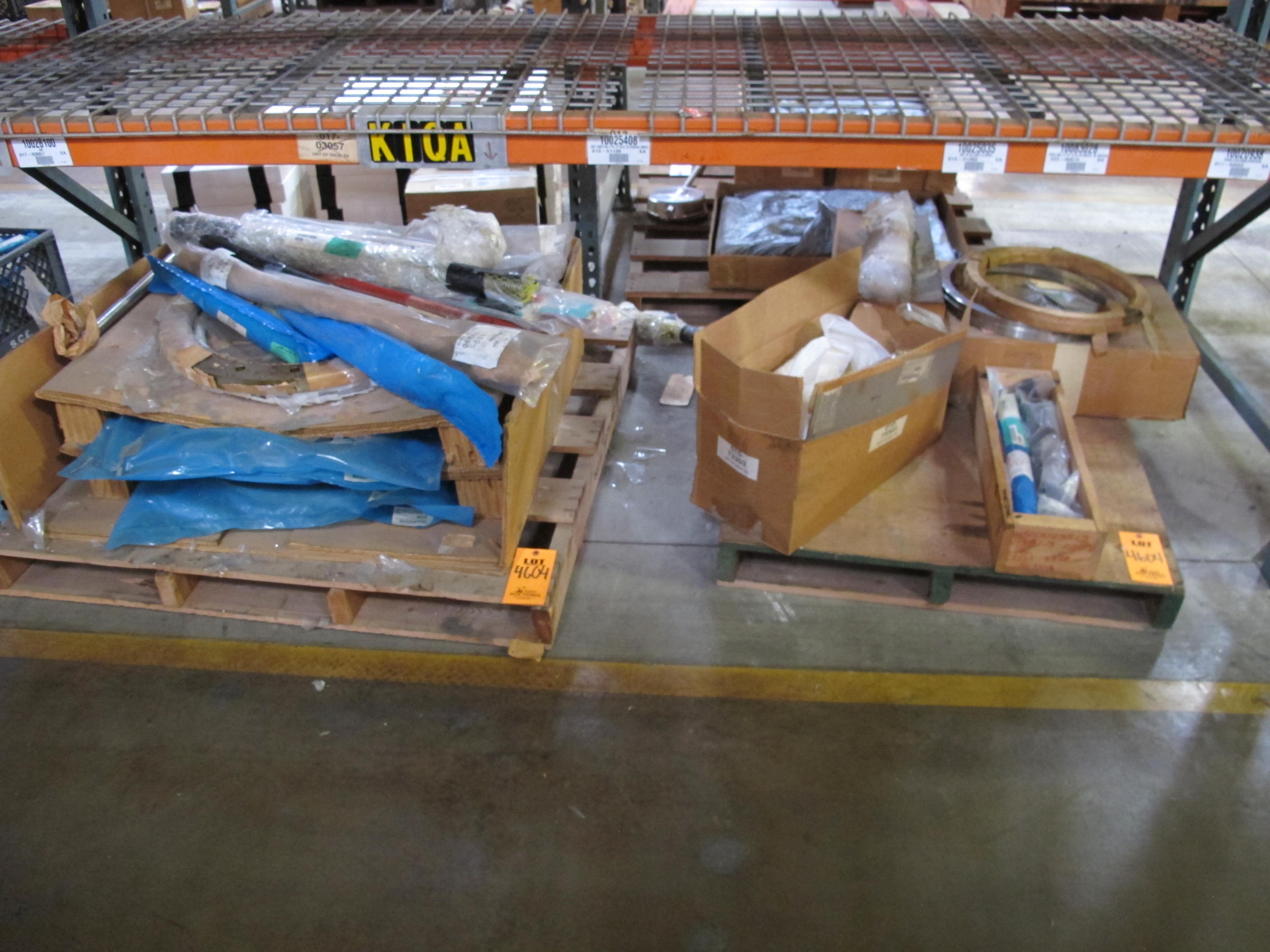 LOT TO INCLUDE: (2 PALLETS) COUPLINGS, SHAFT TYPE, A216 GRADE B SPECIFICATION. TYPE F PIPE, SHAFTS, 22-1/2" LG SIZE, WORM KIND, STL MATERIAL, STEMS, 87 SIZE, CHROME PLATED AISI 12L14 (UNS G12144) MATERIAL. 667 STYLE, ACTUATOR CONSTRUCTION, . LOADING & HANDLING FEE $15-4604